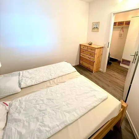 M01-002 Apartment *